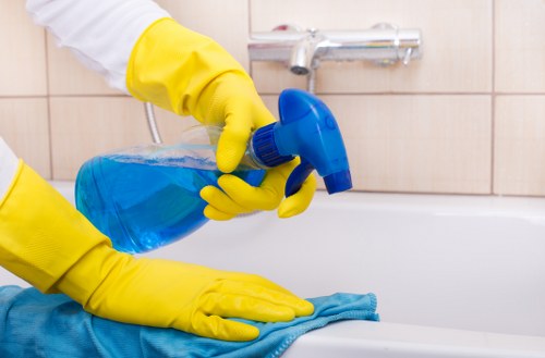 Curtain cleaning service for an apartment in W3 with access considerations